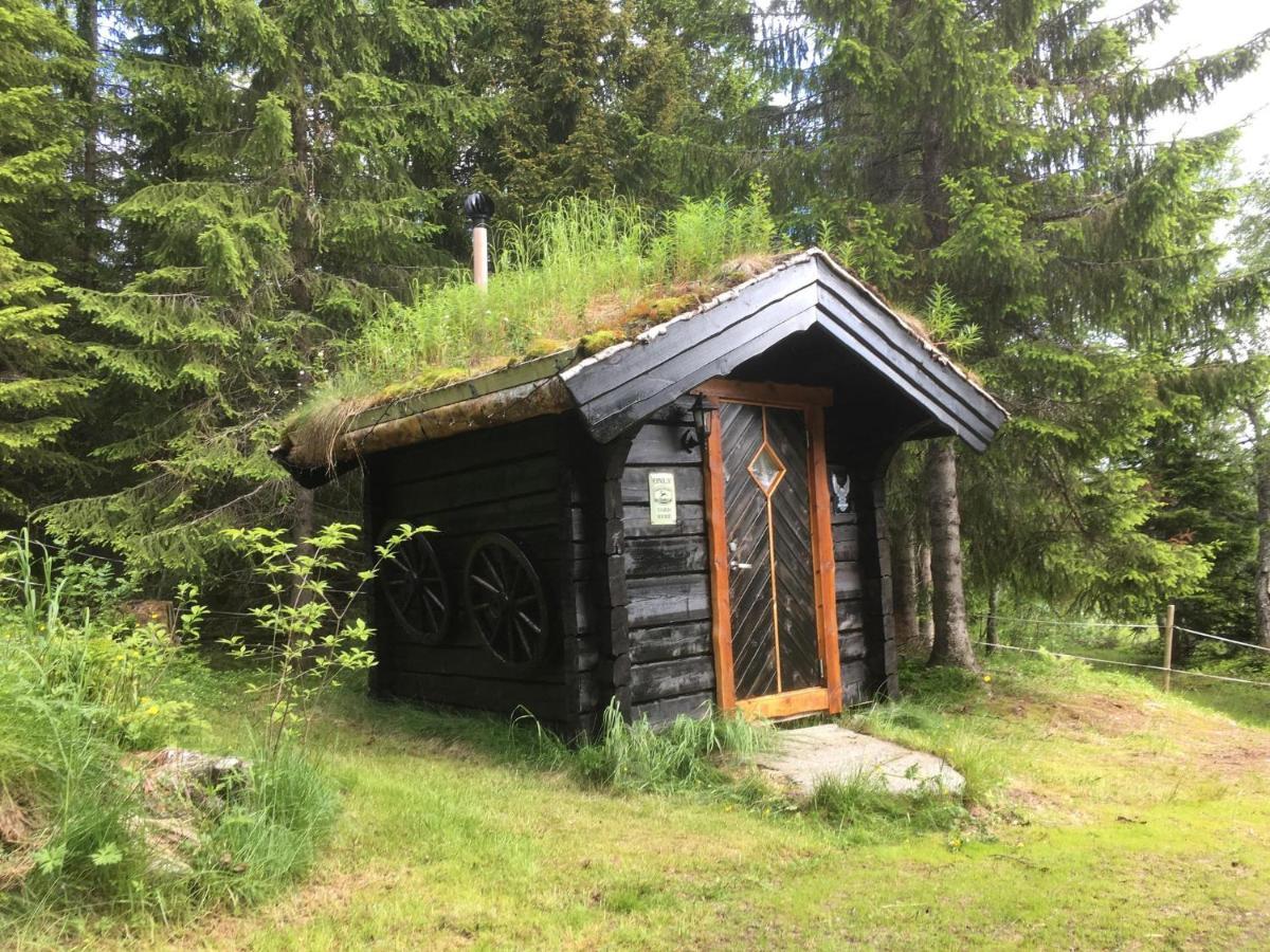 Вилла 100 Years Old Norwegian Log House In Тромсё Экстерьер фото