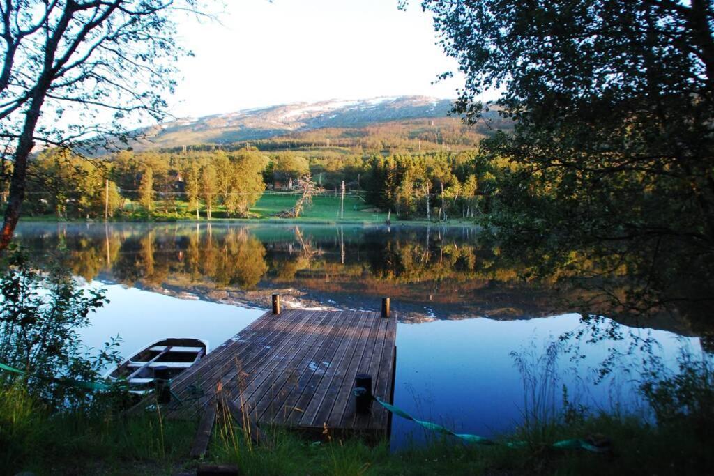 Вилла 100 Years Old Norwegian Log House In Тромсё Экстерьер фото